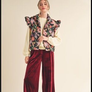 Anabell Flutter Sleeve Floral Puff Vest medium